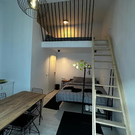 Ana 2 Untold Κλουζ-Ναπόκα