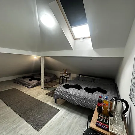 Ana 2 Untold Πανσιόν