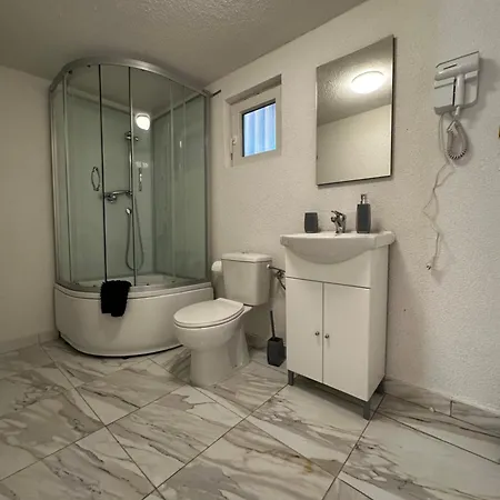 Πανσιόν Ana 2 Untold Κλουζ-Ναπόκα